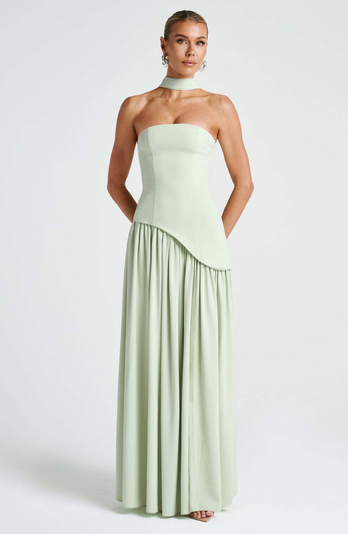 Noir Whisper Maxi