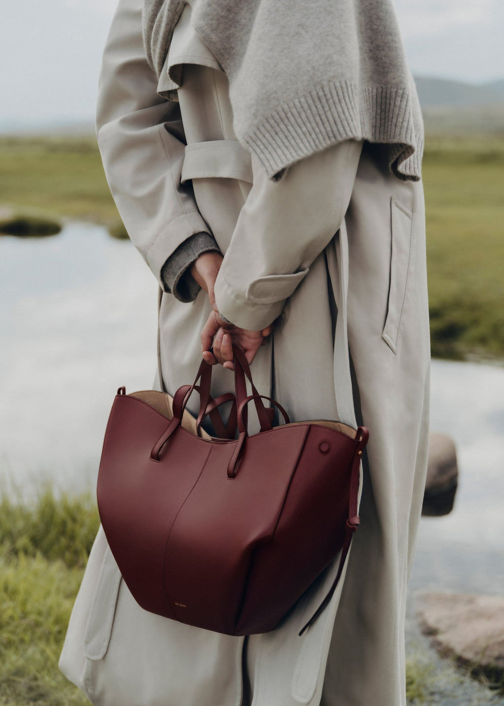 Elegant Genuine Leather Tote Bag for Women