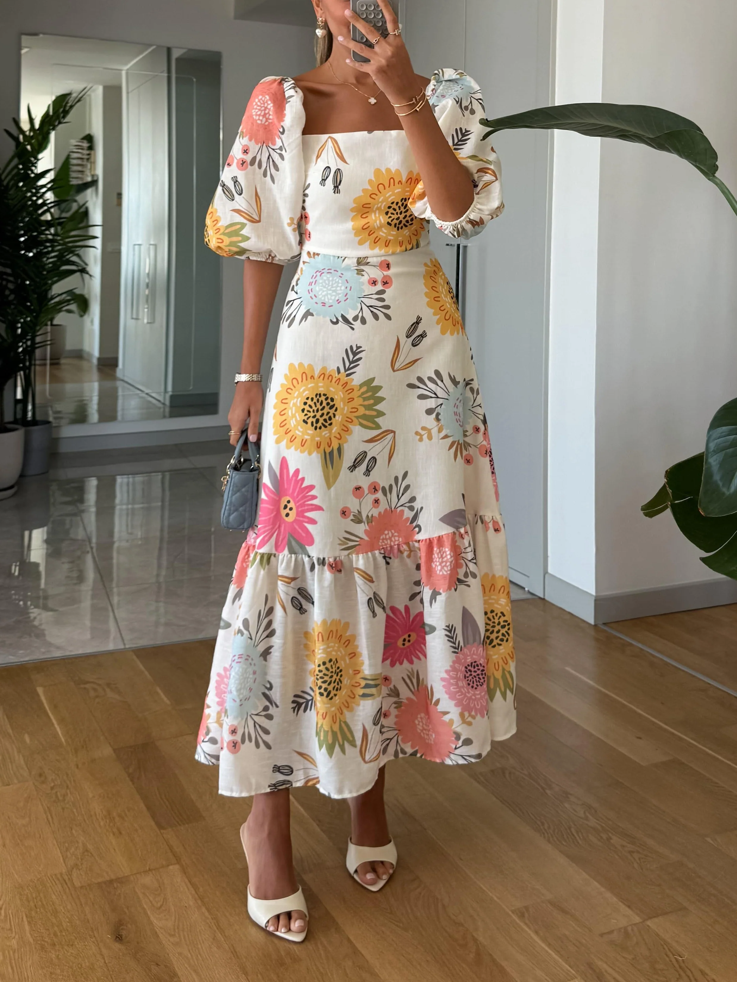 Chic Floral Print Square Neck Dress
